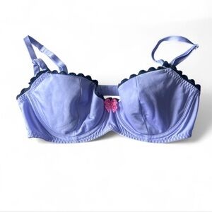 Vintage Victoria's Secret Lilac Bra with Black Lace